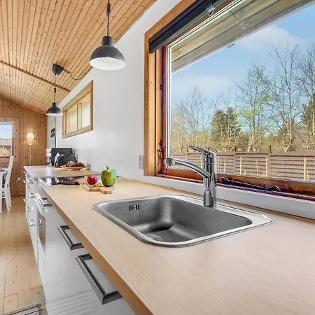 別荘 2 Bedroom Cozy In *