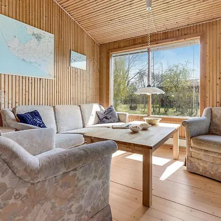 2 Bedroom Cozy In 別荘 *
